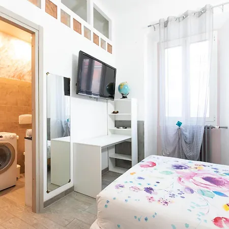 Relax A 4 Salti Dai Navigli Pensjonat 4*